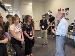 Students meet with Jerry Emig