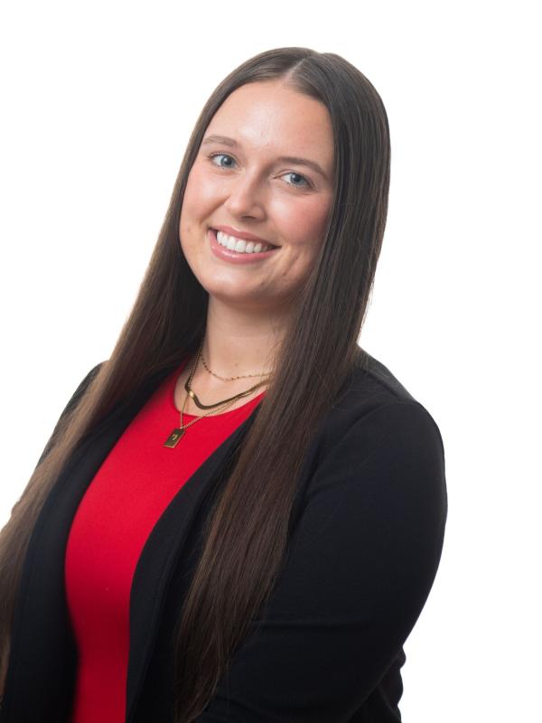 Brittani Becher headshot